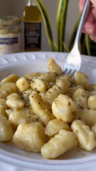 How to Make Homemade Gnocchi gnocchi (no text) _Moment