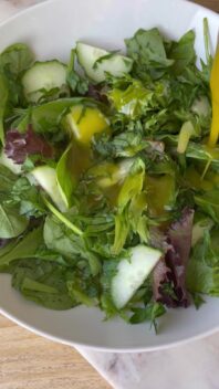 Martelli Pesto Vinaigrette Salad Dressing pesto dressing (no text) _Moment