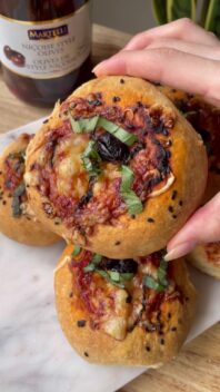 pizza buns (no text) _Moment