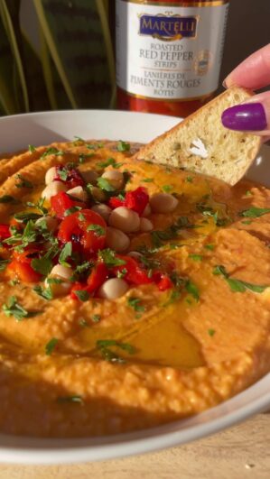 red pepper hummus (NO text) _Moment